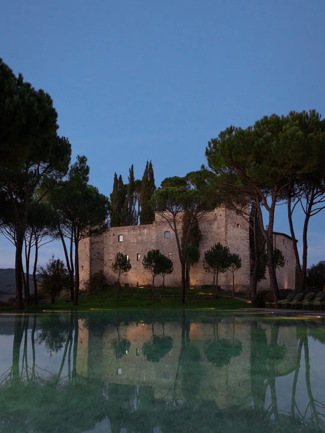 Reschio : an italian estate reclaimed by time